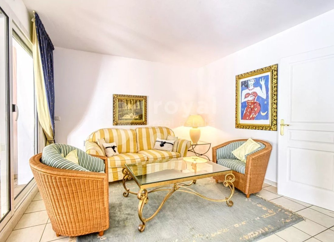 House in Mougins, Provence-Alpes-Côte d'Azur, France 5 - 19044530