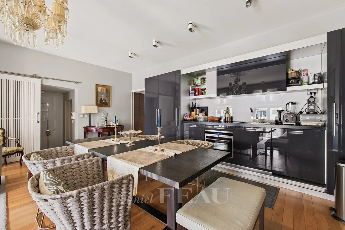 Apartment in Saint Thomas d'Aquin, Paris 7e Arrondissement, Paris 3 - 19044331