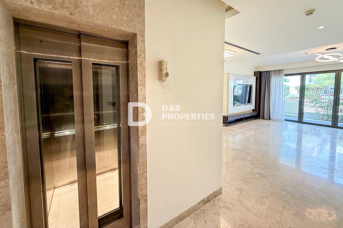 Townhouse in MBR- Al Merkad, Dubai, United Arab Emirates 4 - 19043431