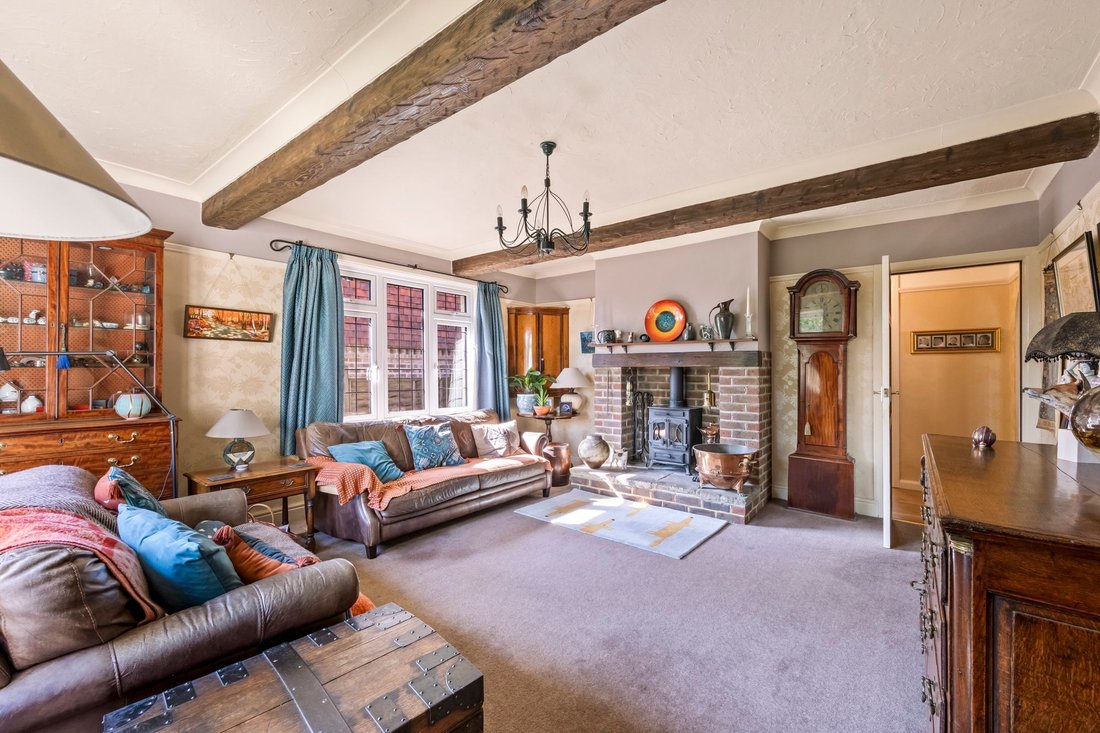 Bungalow in Upper Beeding, England 2 - 19044545