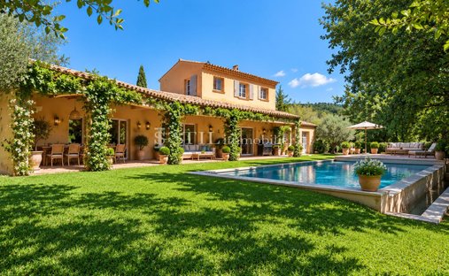 Villa à Le Plan-de-la-Tour, Provence-Alpes-Côte d'Azur, France 1