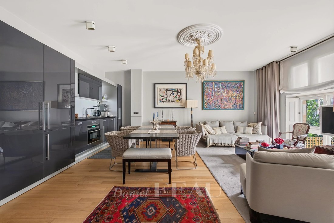 Apartment in Saint Thomas d'Aquin, Paris 7e Arrondissement, Paris 4 - 19044331