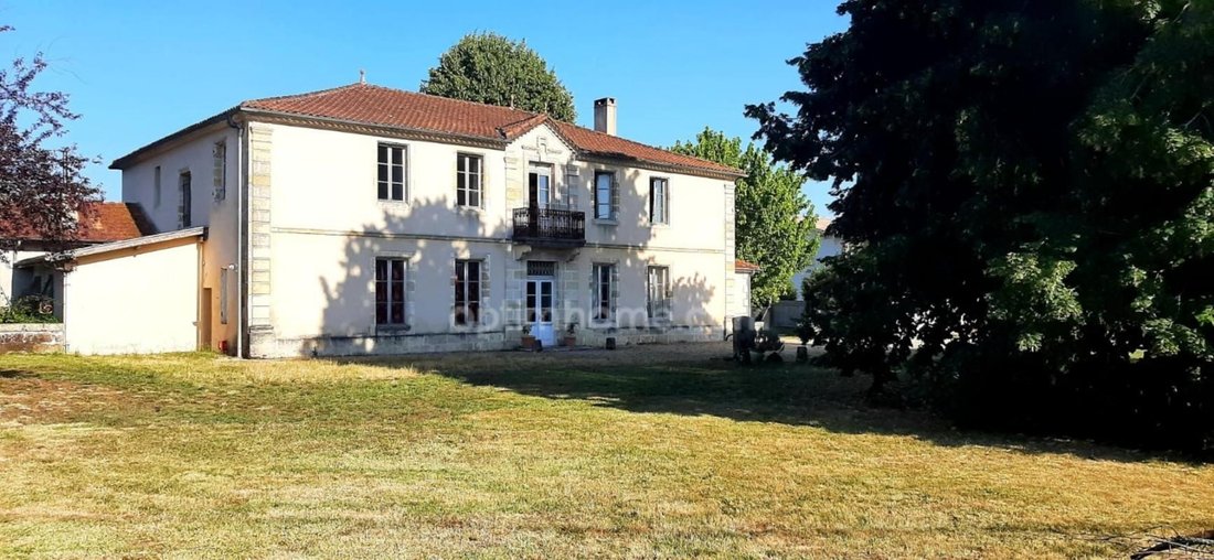 Maison à Belin-Béliet, Nouvelle-Aquitaine, France 1 - 19044670