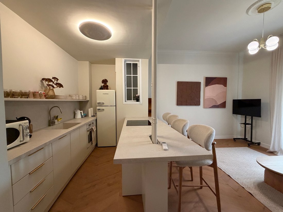 Apartment in Sunoikia Kolonakiou, 1st District of Athens, Athens 1 - 19043903