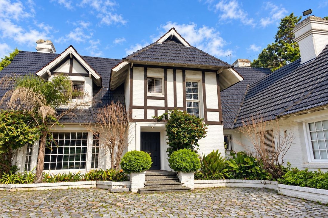 House in San Isidro, Buenos Aires Province, Argentina 5 - 18984016
