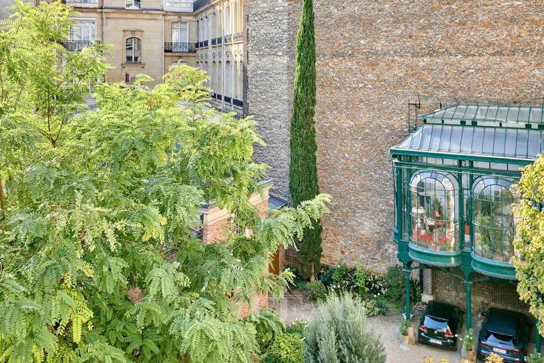 Apartment in Chaillot, Paris 16e Arrondissement, Paris 2 - 19044388