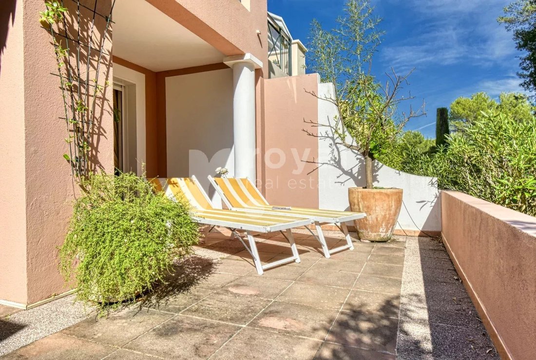 House in Mougins, Provence-Alpes-Côte d'Azur, France 3 - 19044530