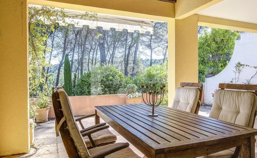 Villa in La Roquette-sur-Siagne, Provence-Alpes-Côte d'Azur, France 1