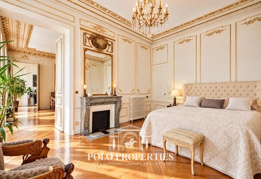 Appartement à Elysées-Madeleine, Paris 8e Arrondissement, Paris 5 - 18985712
