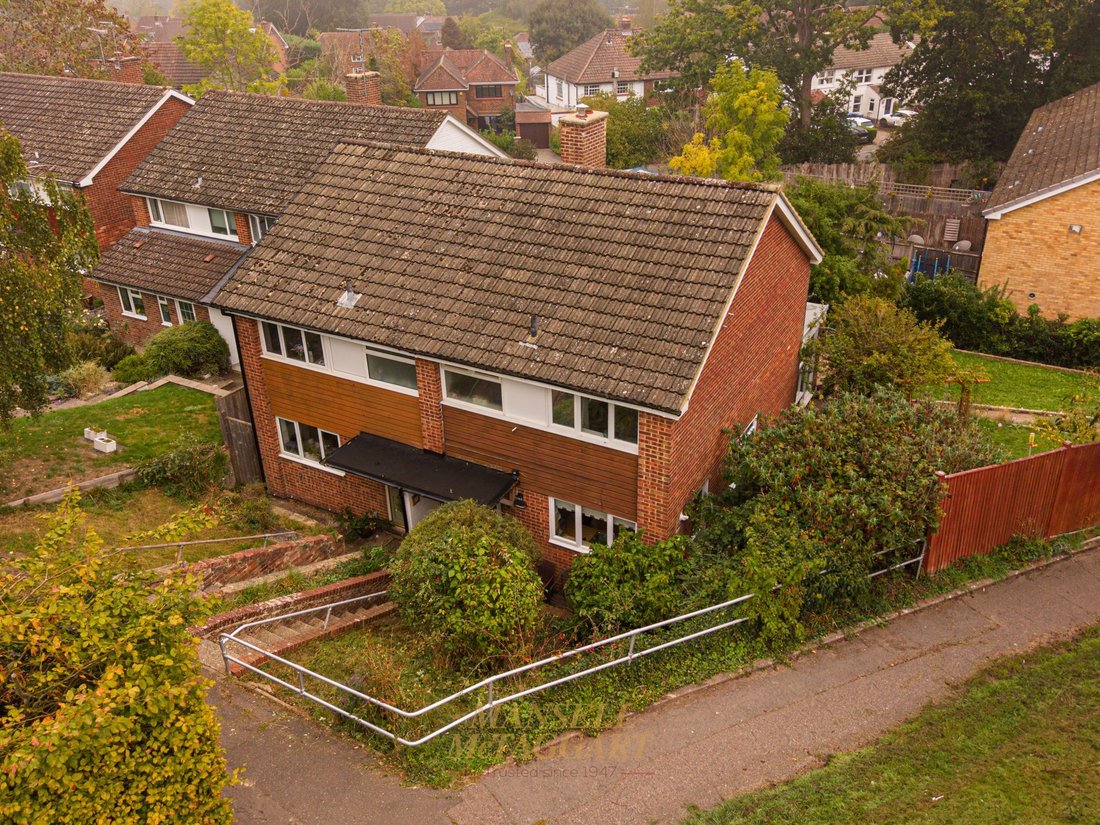 House in Hackenden, East Grinstead, England 1 - 19044606