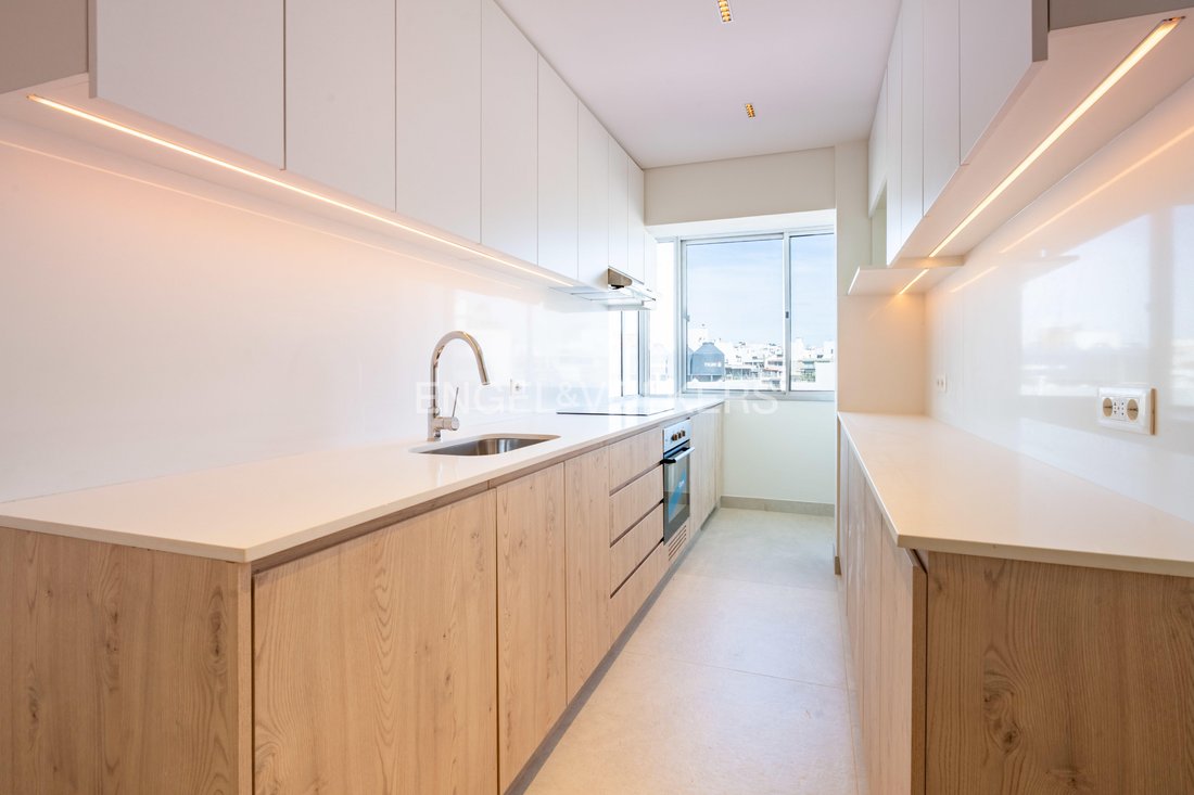 Apartment in Montevideo, Departamento de Montevideo, Uruguay 5 - 19045196