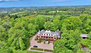 Schloss in Saint-Pierre-de-Trivisy, Okzitanien, Frankreich 2