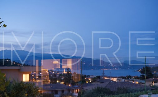 Haus in Salò, Lombardei, Italien 1