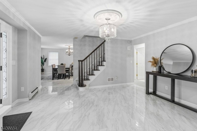 House in North Haledon, New Jersey, United States 5 - 19047561