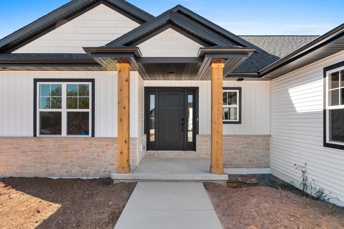 House in De Pere, Wisconsin, United States 3 - 19045509