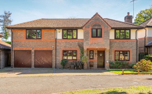 Haus in Winkfield Row, Winkfield, England 1