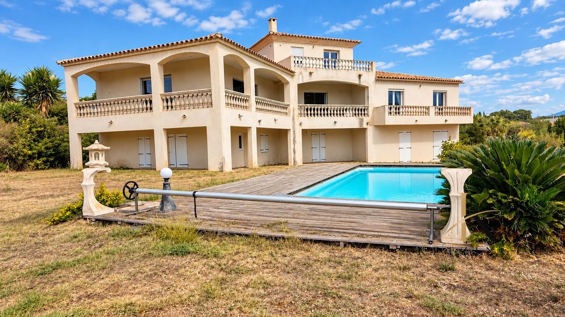 Villa in Pietrosella, Corsica, France 1 - 19048073