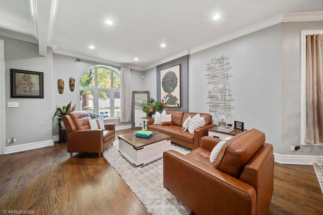 House in Chicago, Illinois, United States 3 - 19046158