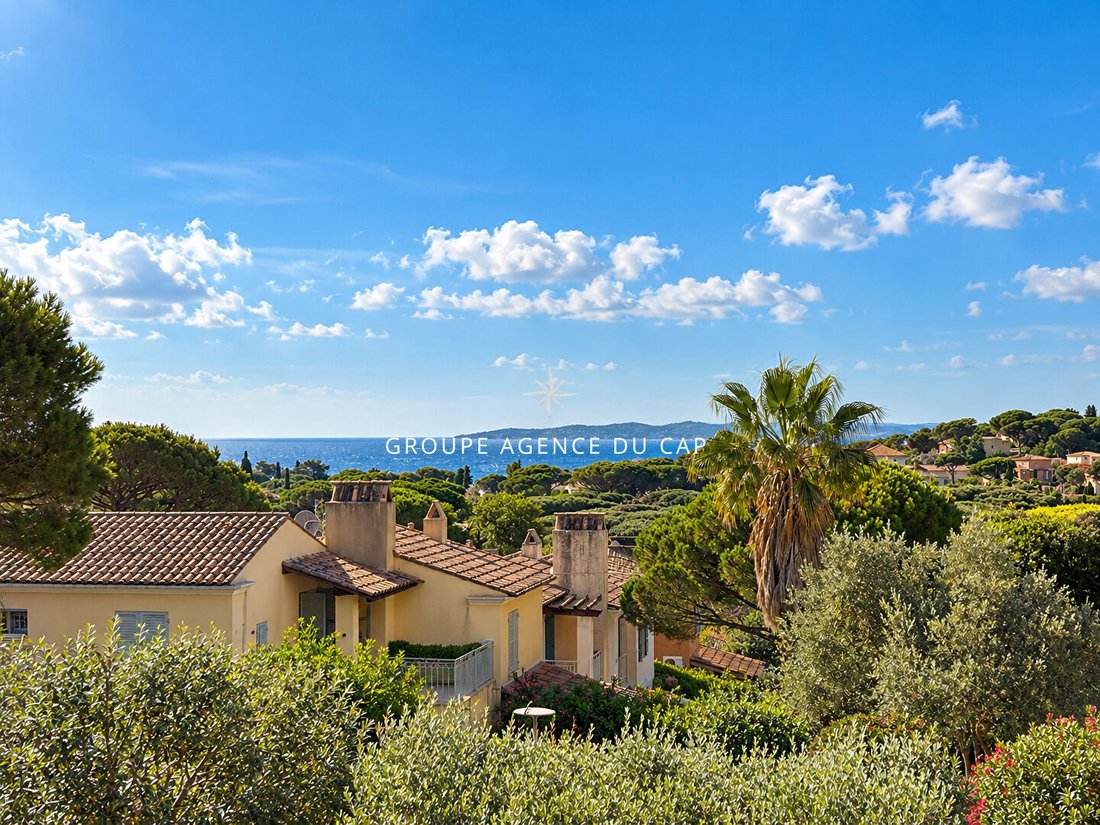 Apartment in Les Issambres, Roquebrune-sur-Argens, France 1 - 19047654