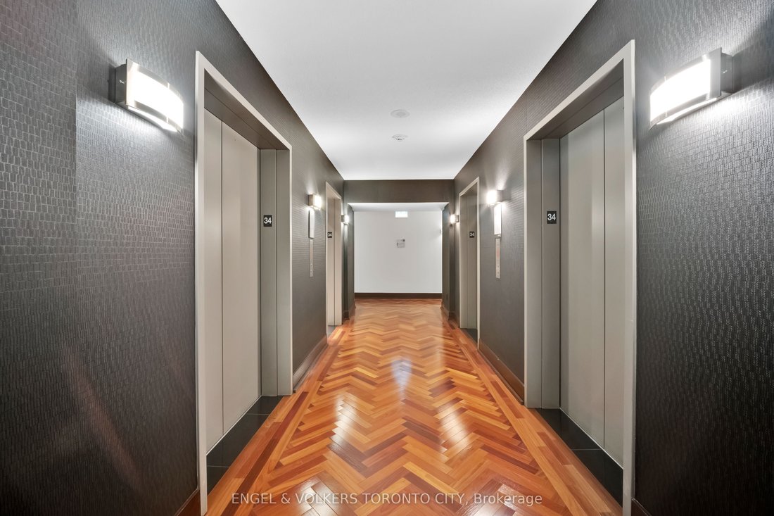 Condo in Toronto, Ontario, Canada 4 - 19048952