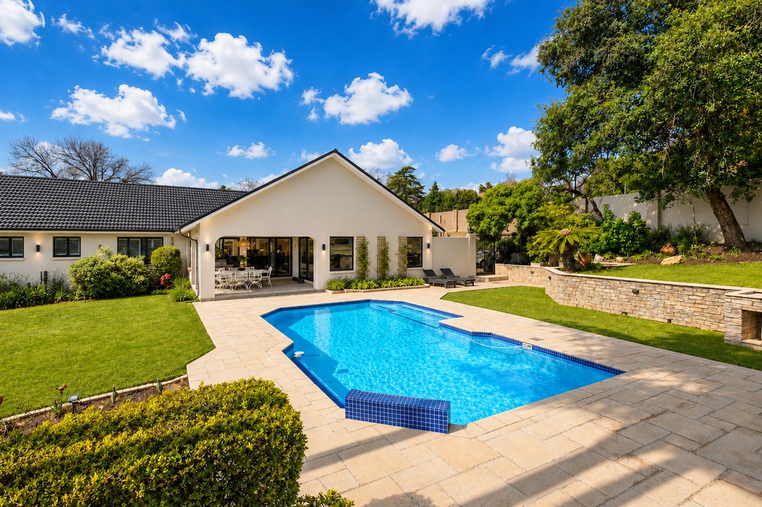 Casa a Hurlingham, Glenadrienne, Gauteng 2 - 18670100