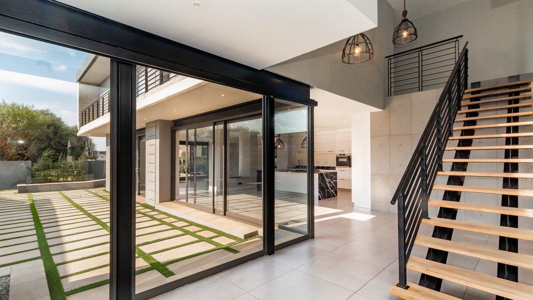 Country House in Serengeti Golf and Wildlife Estate, Gauteng, South Africa 4 - 19045385