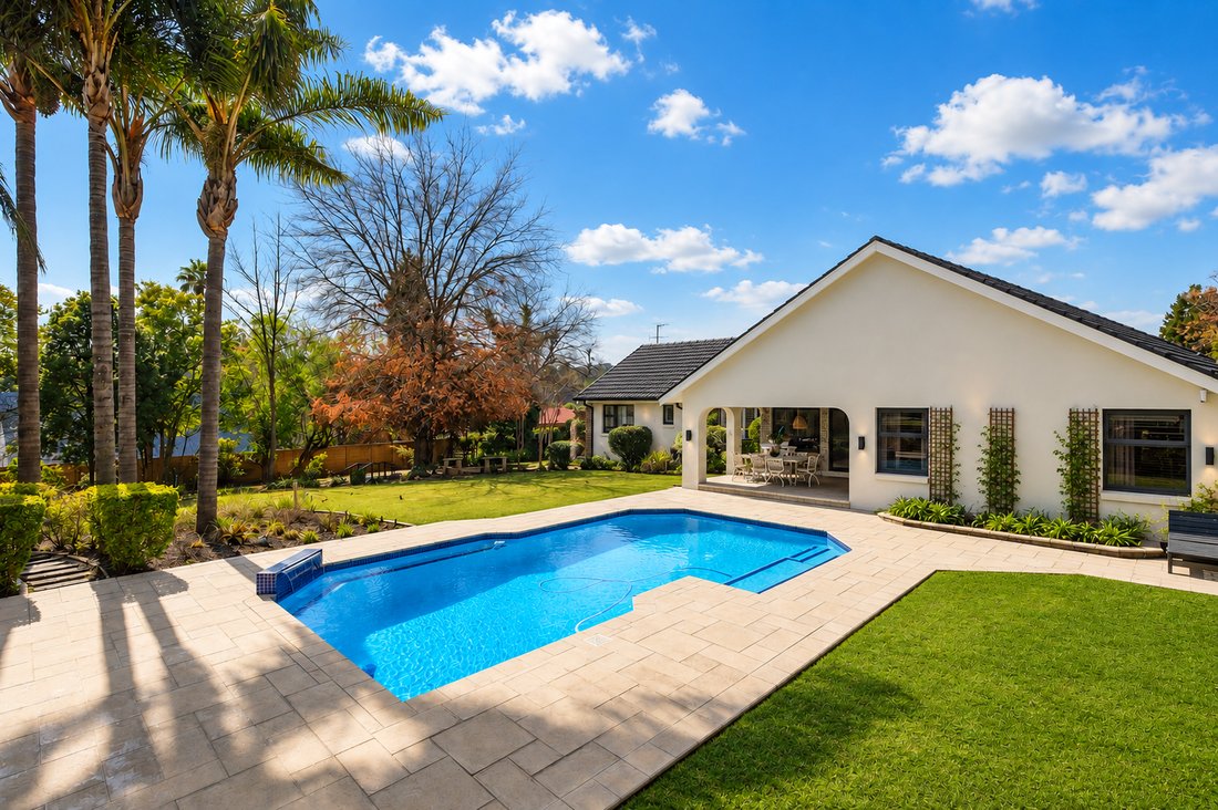 Casa a Hurlingham, Glenadrienne, Gauteng 4 - 18670100