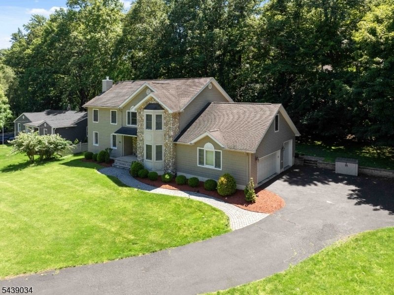 House in North Haledon, New Jersey, United States 3 - 19047561