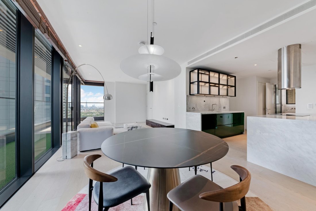 Apartment in Canary Wharf, Tower Hamlets, England 2 - 19045709