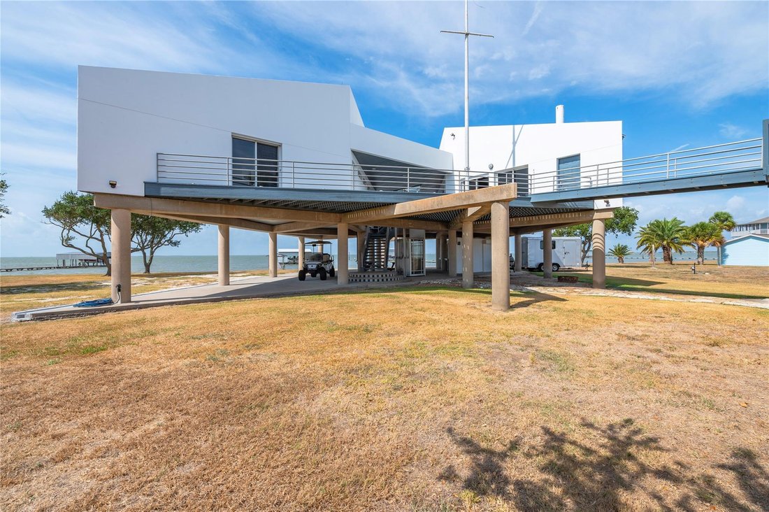 House in Palacios, Texas, United States 2 - 19048794