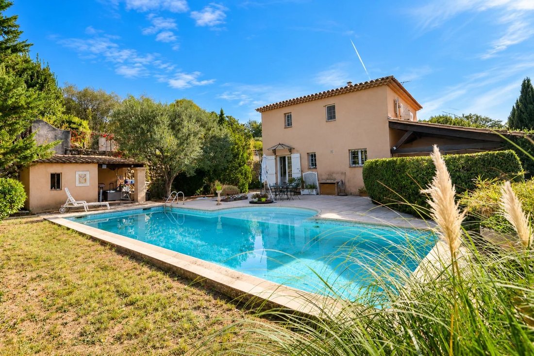 Villa à Opio, Provence-Alpes-Côte d'Azur, France 4 - 19047157