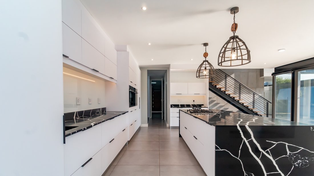 Country House in Serengeti Golf and Wildlife Estate, Gauteng, South Africa 3 - 19045385