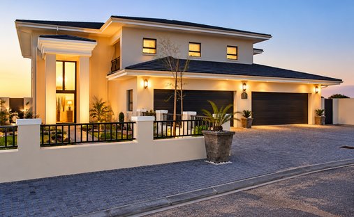 Haus in Country Club, Westkap, Südafrika 1