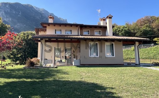 Villa à Velo d'Astico, Vénétie, Italie 1