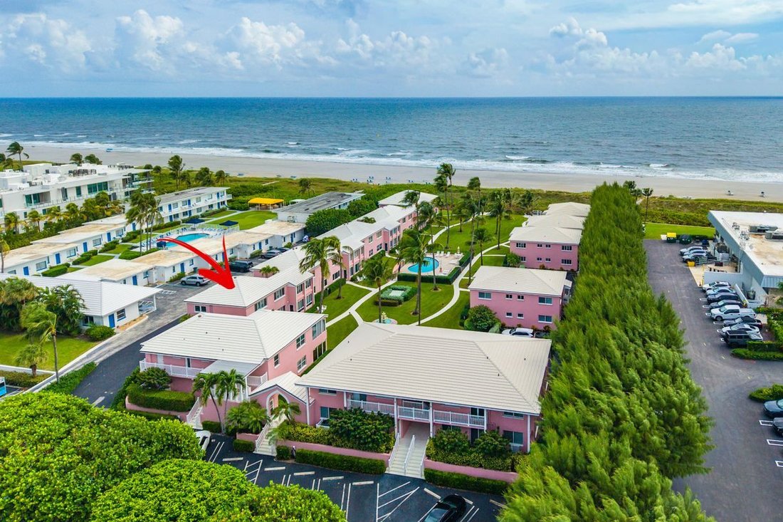 Co Op in Delray Beach, Florida, United States 2 - 19045283