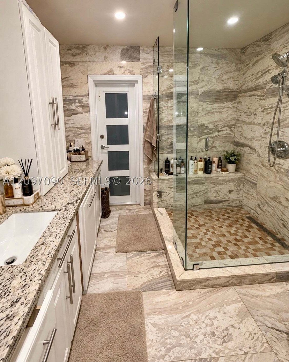 House in Pembroke Pines, Florida, United States 2 - 19043699