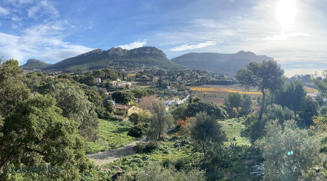 Land in Große Krone, Cassis, Frankreich 1 - 19048947