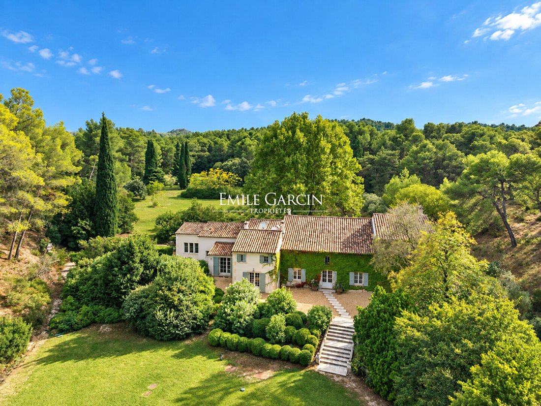 Villa in Saint-Rémy-de-Provence, Provence-Alpes-Côte d'Azur, France 1 - 19040999