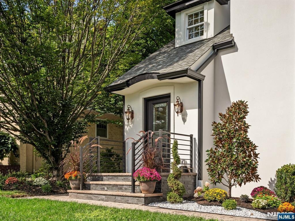 House in Glen Rock, New Jersey, United States 3 - 19045088