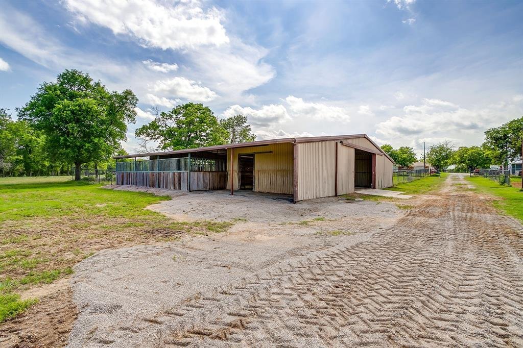 Farm Ranch in Weatherford, Texas, United States 5 - 19046543