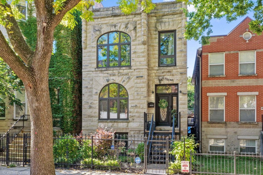 House in Chicago, Illinois, United States 1 - 19046158