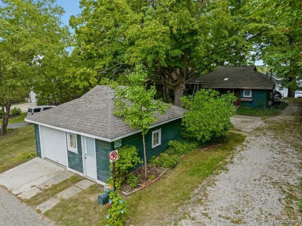 House in Pontiac, Michigan, United States 4 - 19046606