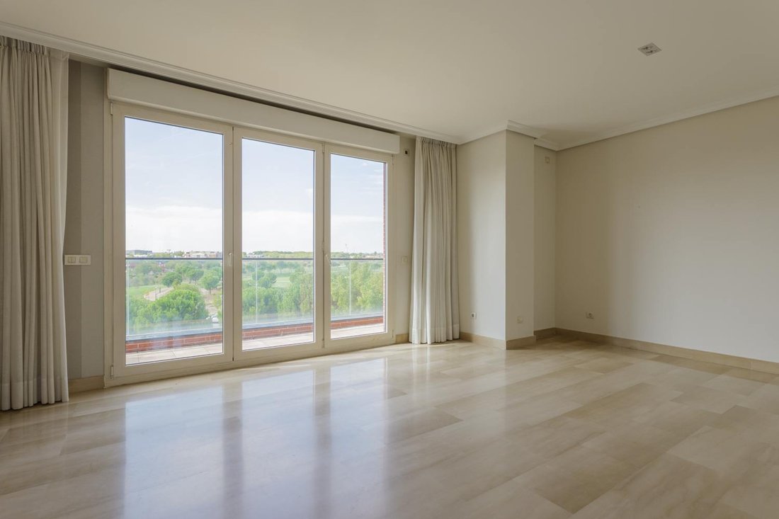 Penthouse in Pozuelo de Alarcon, Comunidad de Madrid, Spain 5 - 19045748