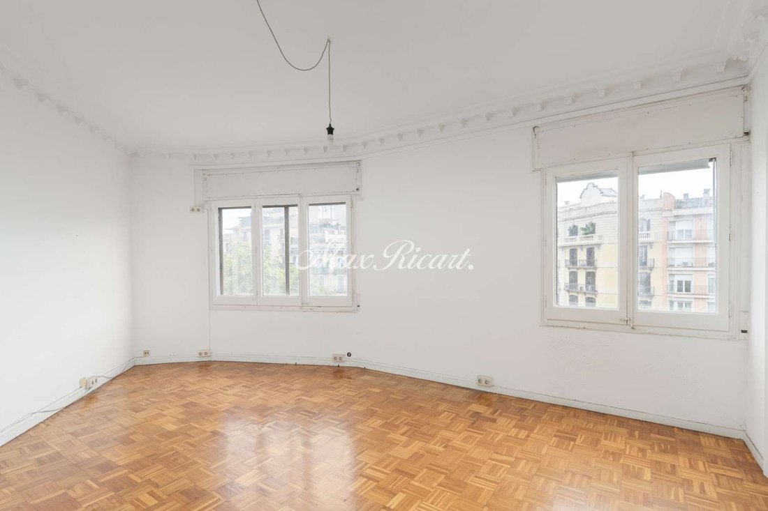 Wohnung in Eixample, Barcelona, Spanien 1 - 19048937