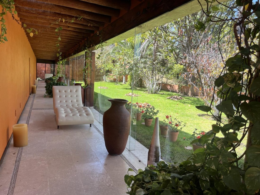 House in Valle de Bravo, State of Mexico, Mexico 4 - 19045116