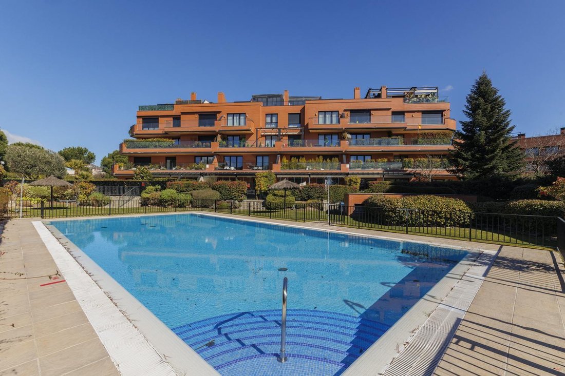 Penthouse in Pozuelo de Alarcon, Comunidad de Madrid, Spain 3 - 19045748