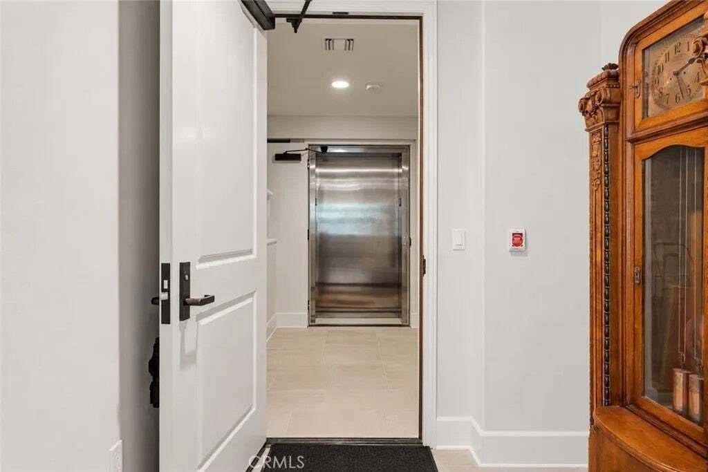Appartement à Hidden Hills, Californie, États-Unis 4 - 19046440
