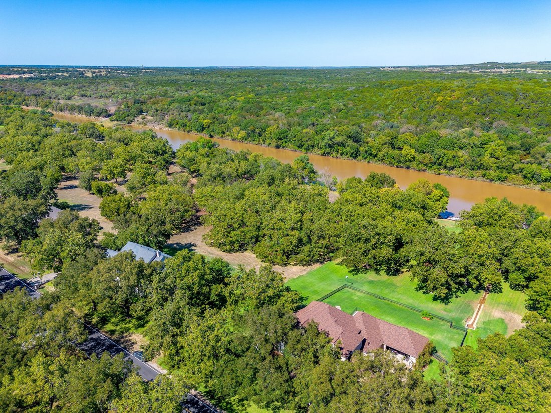House in Granbury, Texas, United States 3 - 19047477