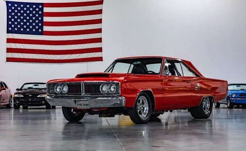 "The Viper Red HEMI Hammer" in Plainfield, United States 1