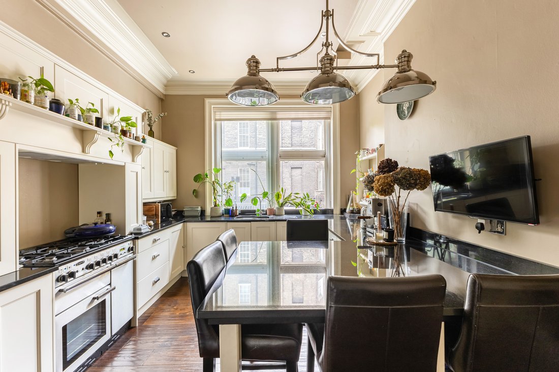 Apartment in Bloomsbury, Camden, England 3 - 19048680